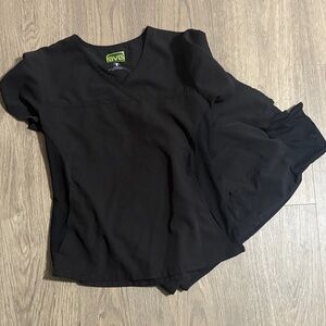 Medline Ave Women's Black Scrub set